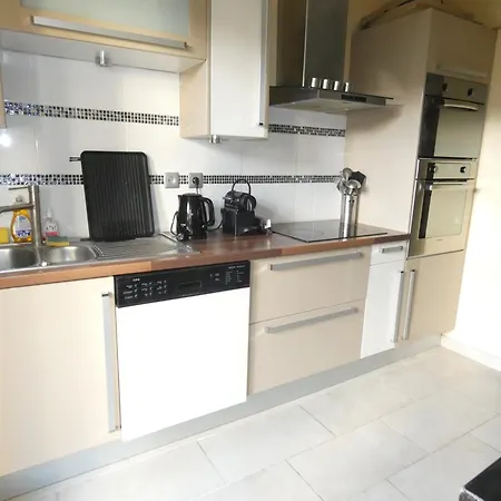 Appartement Spacieux Et 5 Minutes Land Paris Bailly-Romainvilliers