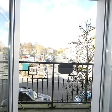 Spacieux Et 5 Minutes Land Paris * Байи-Роменвилье