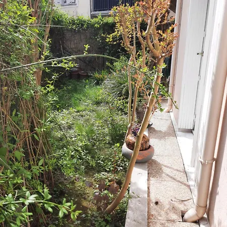 Spacieux Et 5 Minutes Land Paris Appartement *